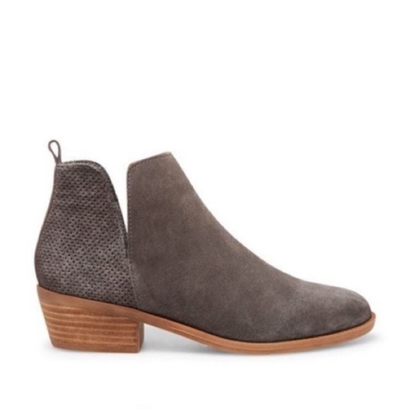 NWOT‎ Steve Madden Leather Salado Boot gray Leather suede size 9.5 M pull on - Picture 1 of 9